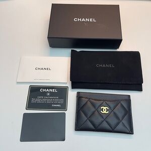 Chanel timeless Quilted Black gold Hardware Lambskin leather Card holder Wallet